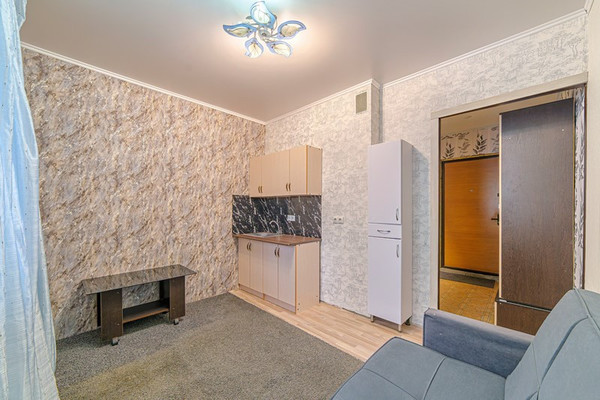 Купить --комнатную квартиру